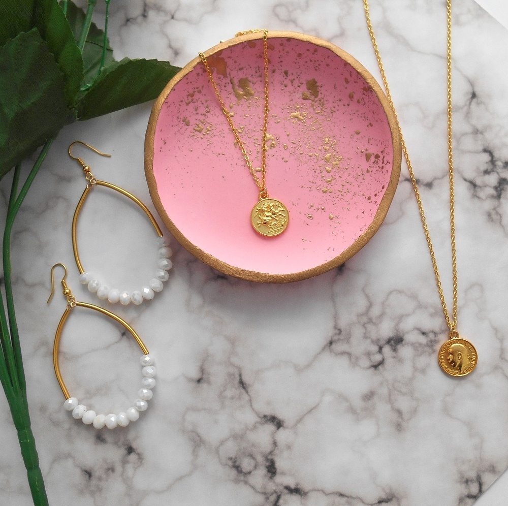 🆕️ Lexi Hoop Beaded Earrings - Picture 7 of 8